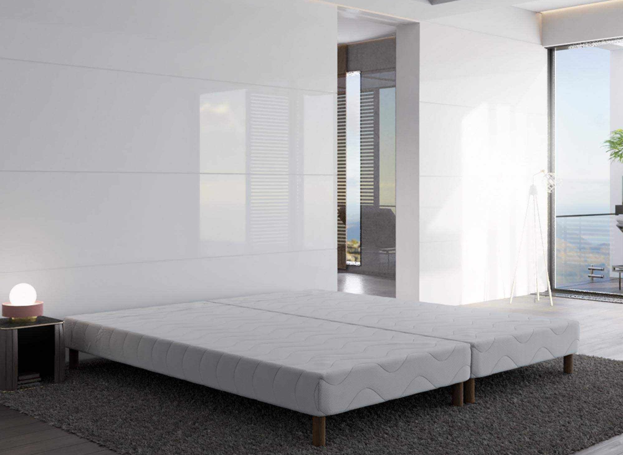 Sommier tapissier 140 X 190 cm + 8 pieds (2x 70x190cm)