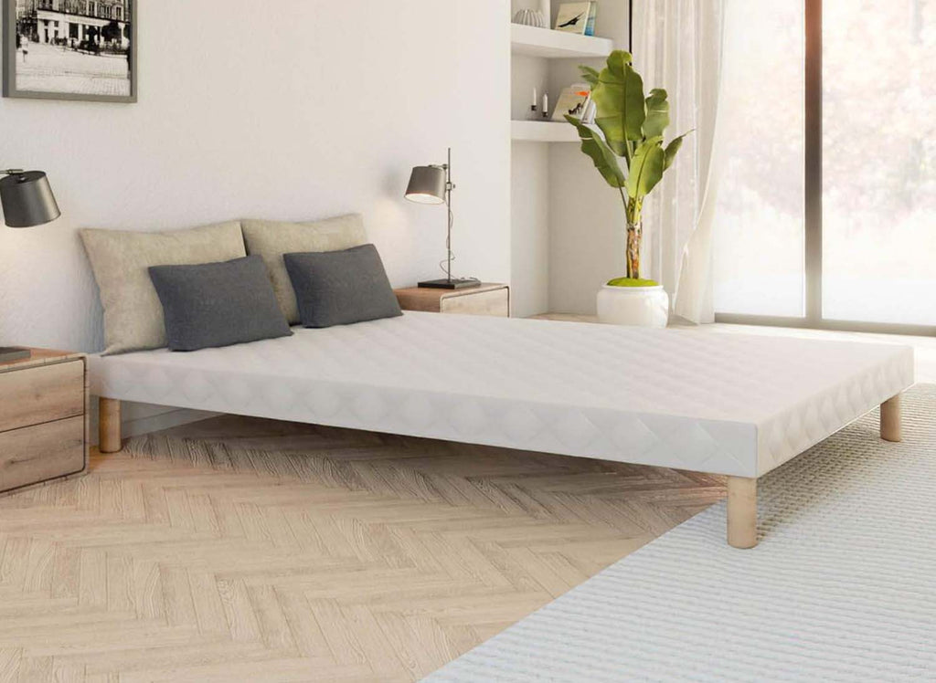 Sommier tapissier 140 x 190 cm + 4 pieds