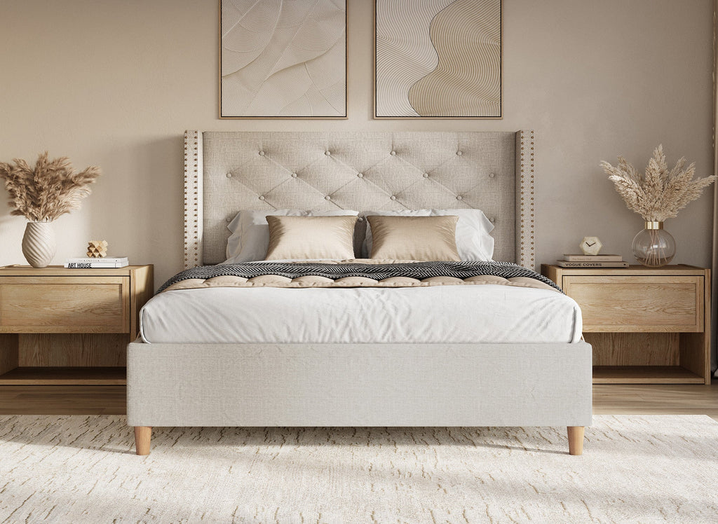 Lit double en tissu capitonné beige 180x200 cm MARGOT