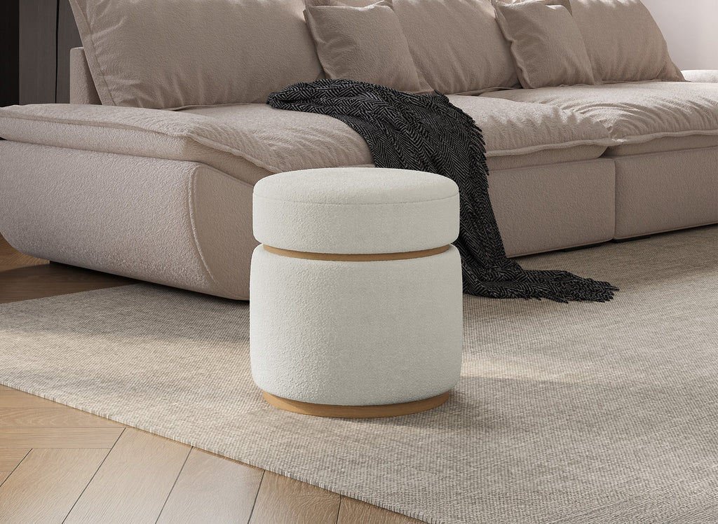 Pouf design en tissu effet peau de mouton blanc écru et bois clair DIVA