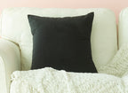 Coussin carré 45x45cm en velours noir TYGA