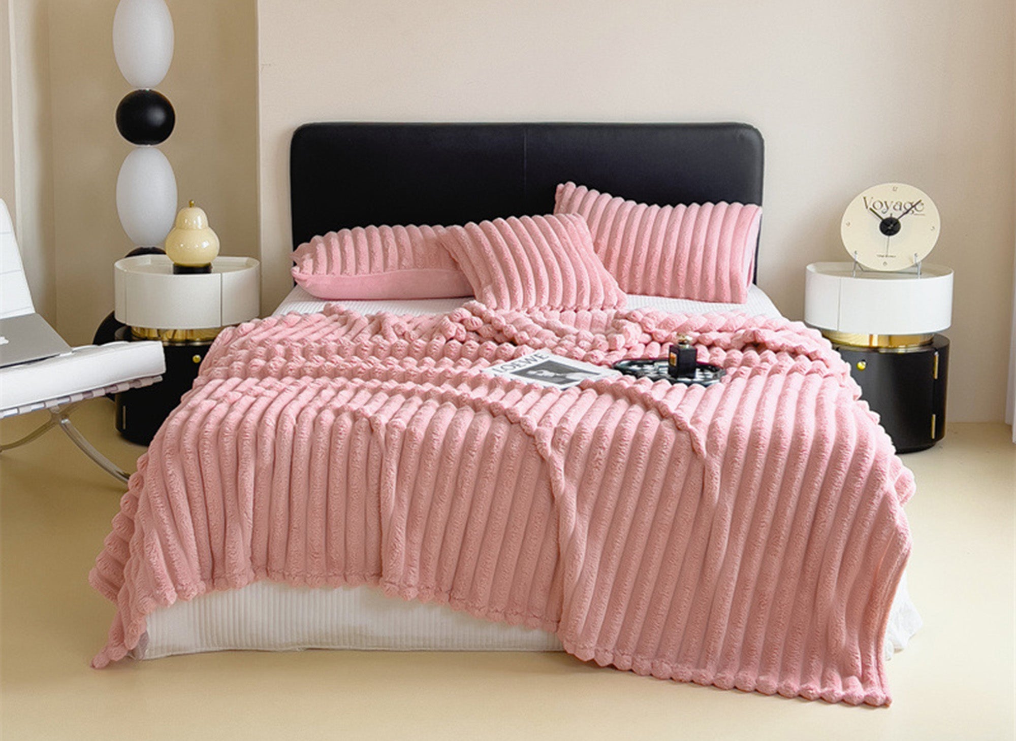 Plaid en velours côtelé épais rose 150x 200 cm CARINO